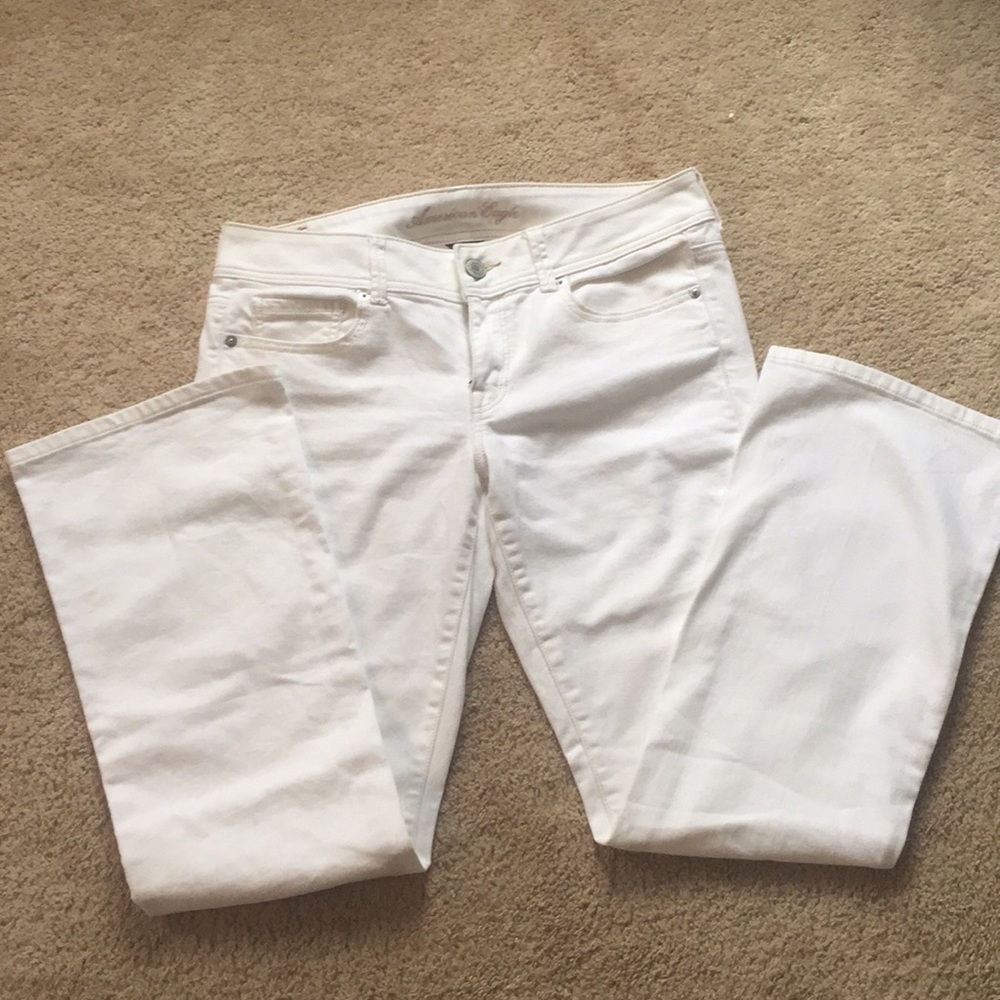 American Eagle size 10 Original Boot White Jeans